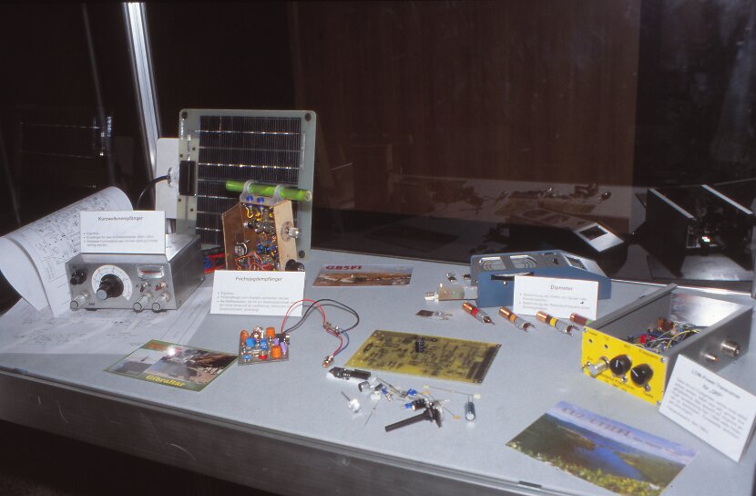 2001-05 Ausstellung Sparkasse HEB (11)