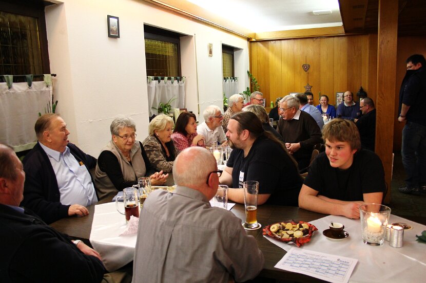 2012 Weihnachtsfeier_042