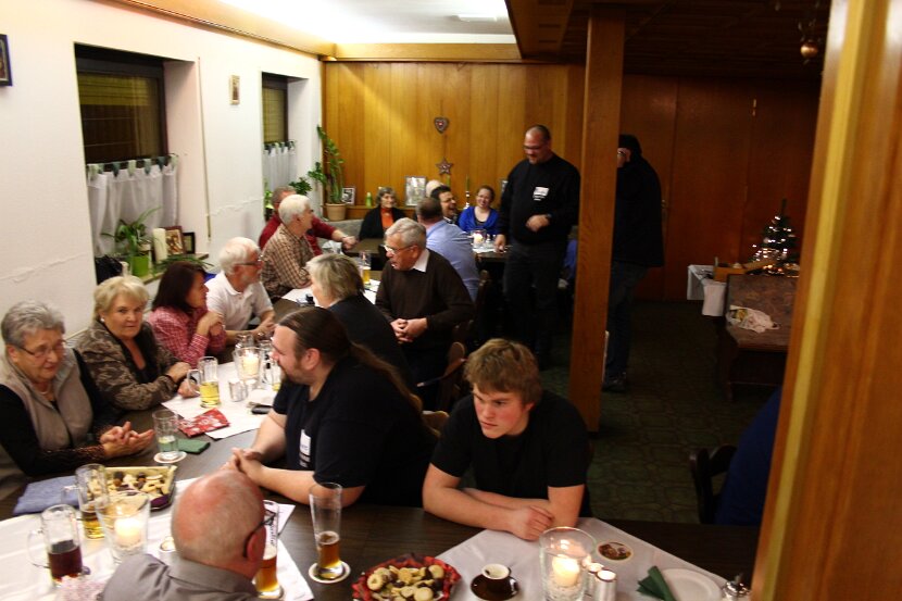 2012 Weihnachtsfeier_043